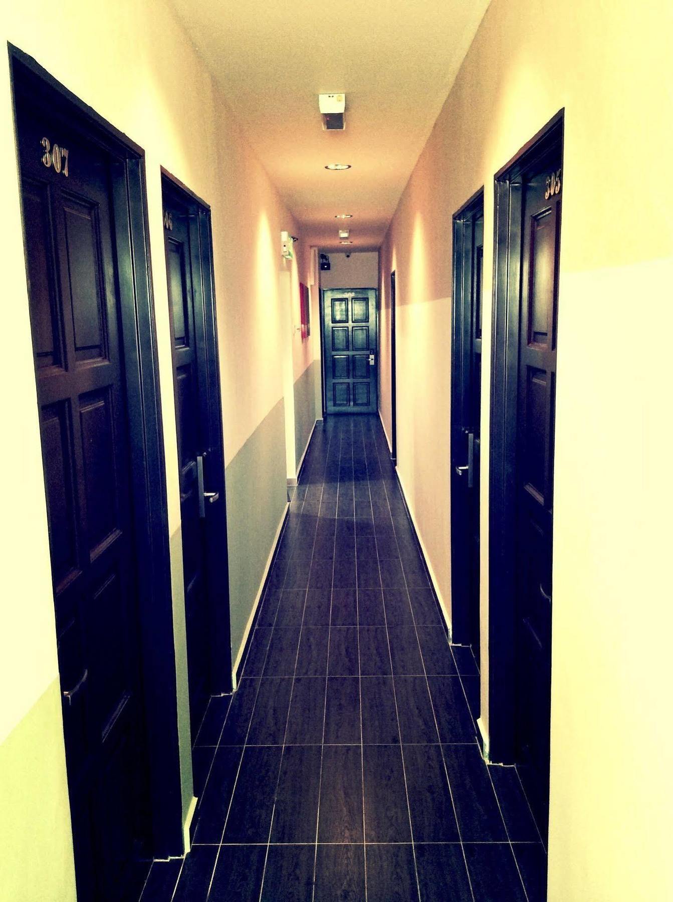 Oyo 172 Spring Hotel Kuala Lumpur Extérieur photo